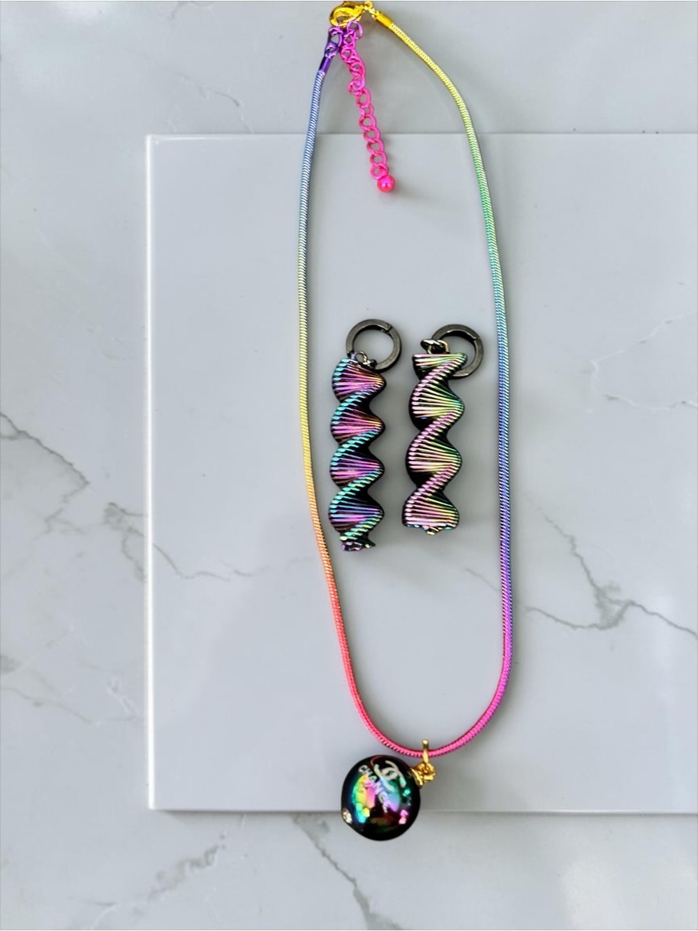 CC Multi-Color Spiral Earrings and Pendant Necklace Set